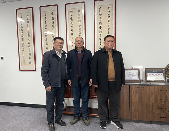 校友.jpg
